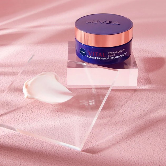 Krem do twarzy na noc Nivea Vital Radiant Skin przeciwzmarszczkowy 50 ml (4006000054858) - obraz 5