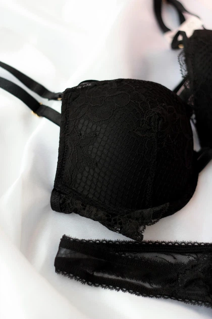 Комплект белья Victoria's Secret Push-Up Bra Black Set 32B-S - изображение 8