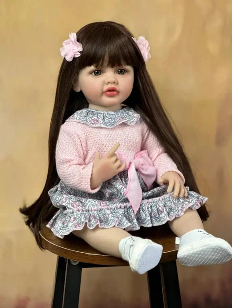 Велика вінілова лялька ручної роботи Reborn Baby Doll зі справжнім довгим волоссям та великими очима - Фото 2 Велика вінілова лялька ручної роботи Reborn Baby Doll зі справжнім довгим волоссям та великими очима - зображення 2