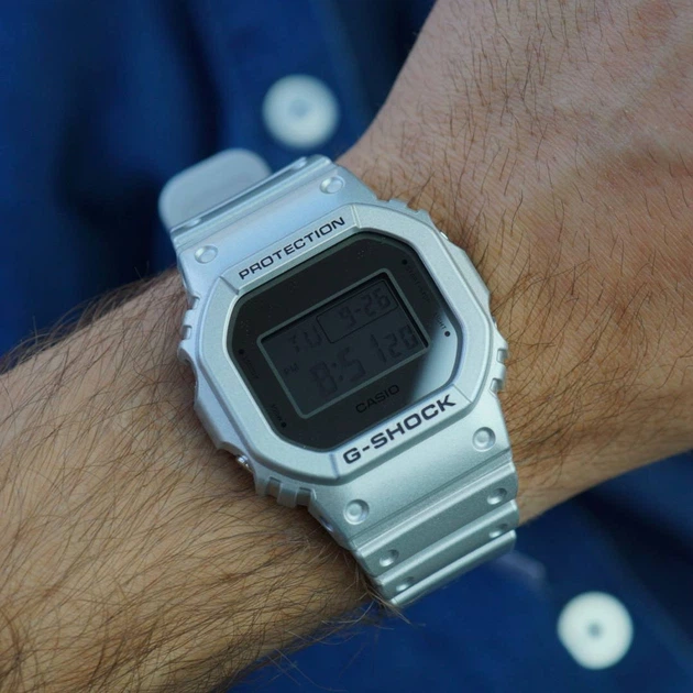 Часы Casio G-SHOCK DW-5600FF-8ER Series Forgotten Future