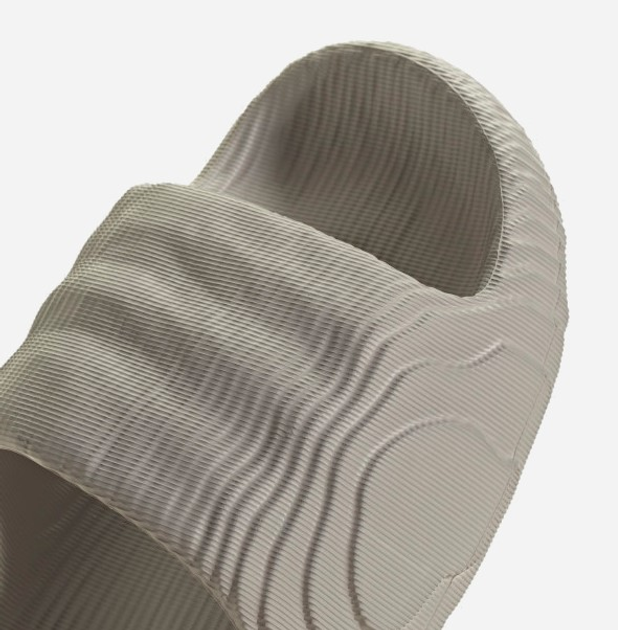 Klapki męskie basenowe męskie Adidas Adilette 22 HQ4670 40.5 Jasnobrązowe (4066749534509) - obraz 9