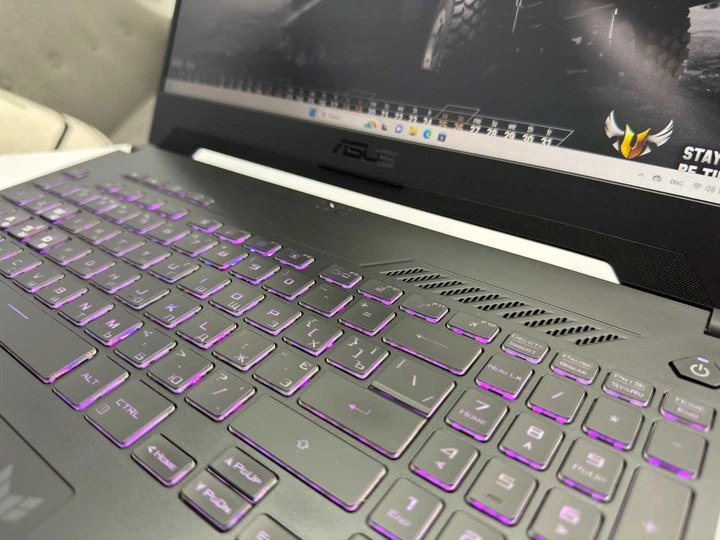 Ноутбук Asus Tuf A15 Ryzen 7 7735HS RTX 4060 8Gb 140W RGB 16 Gb DDR5 512 Gb Б/В - зображення 4