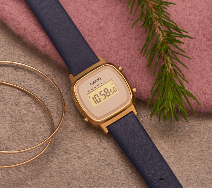Часы женские наручные кварцевые оригинальные Casio Collection LA670WEFL-2EF Япония с кожаным ремешком - изображение 3