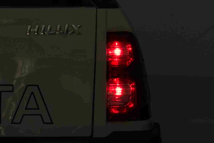 Електромобіль для дітей Ramiz Toyota Hilux Білий (5903864955408) - зображення 17