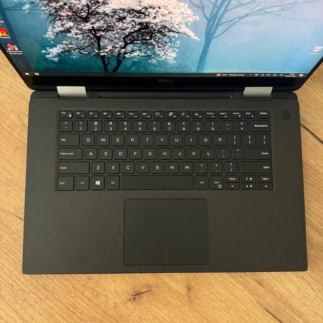 Игровой ультрабук-трансформер Б-класс Dell XPS 15 9575 / 15.6" (3840x2160) IPS Touch / Intel Core i7-8706G (4 (8) ядра по 3.1 - 4.1 GHz) / 16 GB DDR4 / 256 GB SSD / AMD Radeon RX Vega M GL, 4 GB HBM2, 1024-bit / WebCam б/у - изображение 7