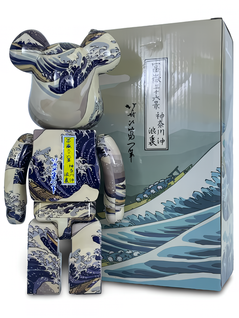 Статуетка Bearbrick x Kanagawa Surf 400% 28 см Medicom Toy Могутні хвилі - зображення 2