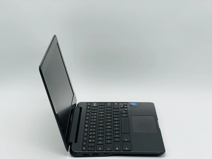 Ноутбук Samsung Chromebook XE500C13-K04US, Intel Celeron N3060, 4GB, 16GB, Intel HD Graphics 400, 1366x768, TN [SH2404706] - зображення 3