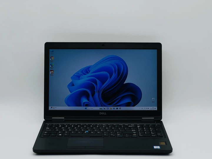 Ноутбук Dell Latitude 5590, i7-8650U, 16 GB, 240 GB, NVIDIA