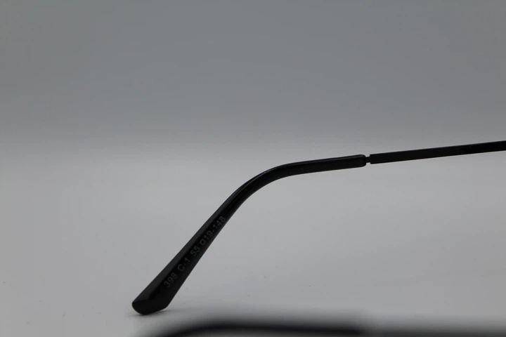 Елегантні сонцезахисні окуляри Polarized 398 c1 - Фото 5 Елегантні сонцезахисні окуляри Polarized 398 c1 - зображення 5