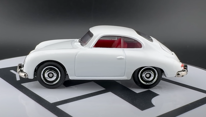 Тематична Машинка Matchbox Porsche 356A Moving Parts 1:64 FWD28/HVM79 White - Фото 5 Тематична Машинка Matchbox Porsche 356A Moving Parts 1:64 FWD28/HVM79 White - зображення 5