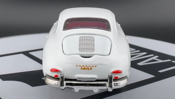 Тематична Машинка Matchbox Porsche 356A Moving Parts 1:64 FWD28/HVM79 White - Фото 7 Тематична Машинка Matchbox Porsche 356A Moving Parts 1:64 FWD28/HVM79 White - зображення 7