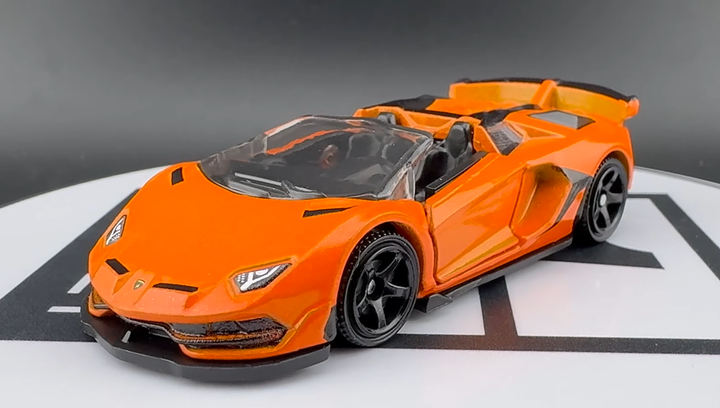 Тематична Машинка Matchbox 2019 Lamborghini Aventador SVJ Roadster