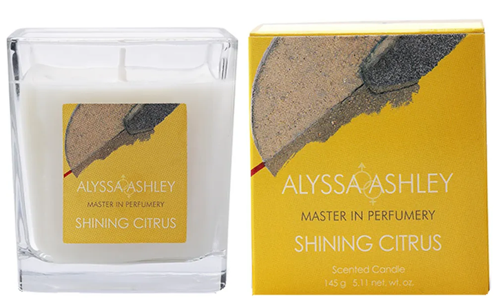 Świeca Alyssa Ashley Shining Citrus Candle 145 g (3495080702277) - obraz 1