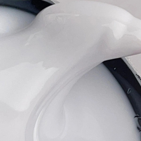 Гель для наращивания ногтей One Pro Line Builder Gel White 15 мл (5902211560050) - Фото 2 Гель для наращивания ногтей One Pro Line Builder Gel White 15 мл (5902211560050) - изображение 2