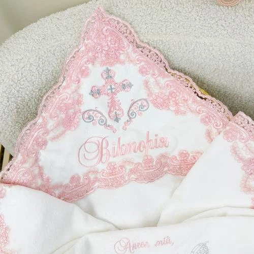 Крыжма махровая с вышивкой Family Tradition для девочки 100х100 см белая Крестнице с любовью - Фото 2 Крыжма махровая с вышивкой Family Tradition для девочки 100х100 см белая Крестнице с любовью - изображение 2