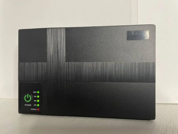 Джерело безперебійного живлення (ДБЖ) для роутера Yepo Mini-UPS 10400 мАг 12v (Чорний) - зображення 1