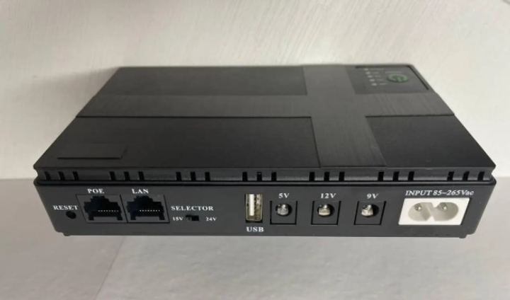 Джерело безперебійного живлення (ДБЖ) для роутера Yepo Mini-UPS 10400 мАг 12v (Чорний) - зображення 2
