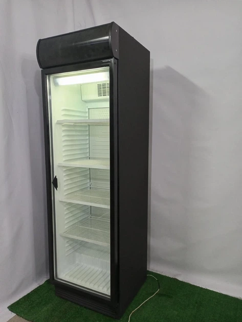 Холодильна вітрина Klimasan D 372 SC Refurbished – фото, відгуки