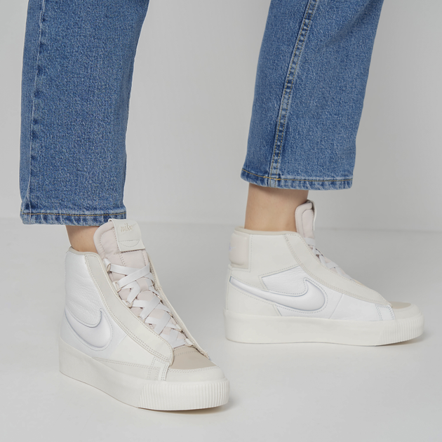 Trzewiki damskie na platformie Nike Blazer Mid Victory DR2948-100 39 (8US) Białe (196152014443) - obraz 2