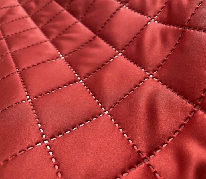 Покривало Zastelli шовкове Burgundy 160x210 см двостороннє (2500000074844) - Фото 2 Покривало Zastelli шовкове Burgundy 160x210 см двостороннє (2500000074844) - зображення 2