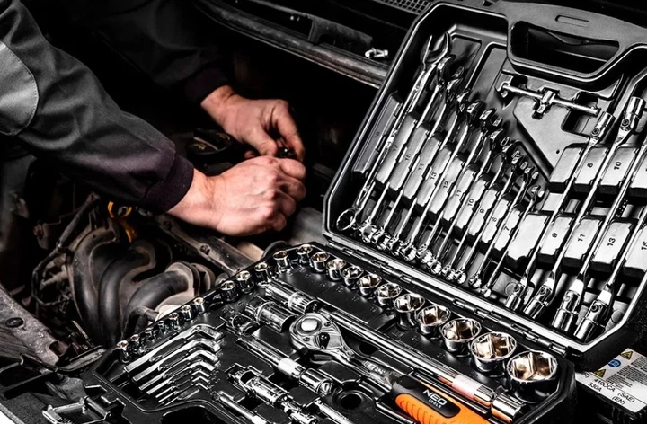 Набір інструментів та торцевих головок 1/4", 1/2" CrV 77 елементів Neo Tools 08-915 - изображение 5
