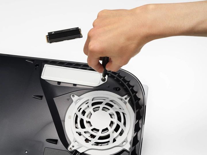 Dysk SSD Corsair MP600 PRO LPX 4 TB PCIe 4.0 x4, NVMe 1.4, M.2 2280 Czarny (840006657804) - obraz 8