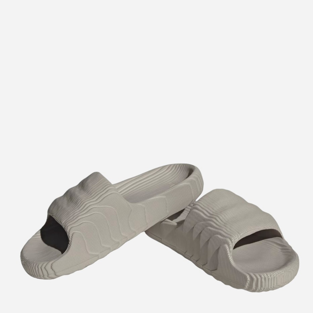 Klapki męskie basenowe adidas Adilette 22 HQ4670 42 (9US) Jasnobrązowe (4066749534516) - obraz 2