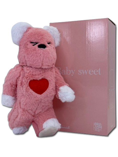 Статуэтка Bearbrick x Valmuer Baby Pink 400% 28 см Medicom
