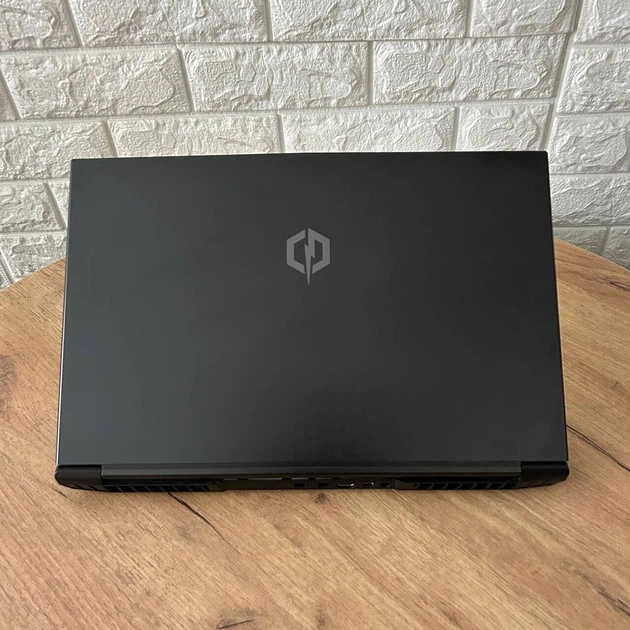 Игровой ноутбук Б-класс Cyber Power Tracer III Extreme 17R / 17.3" (1920x1080) IPS / Intel Core i7-9750H (6 (12) ядер по 2.6 - 4.5 GHz) / 16 GB DDR4 / 128 GB SSD + 500 GB HDD / nVidia GeForce RTX 2060, 6 GB GDDR6, 192-bit / WebCam б/у - изображение 3