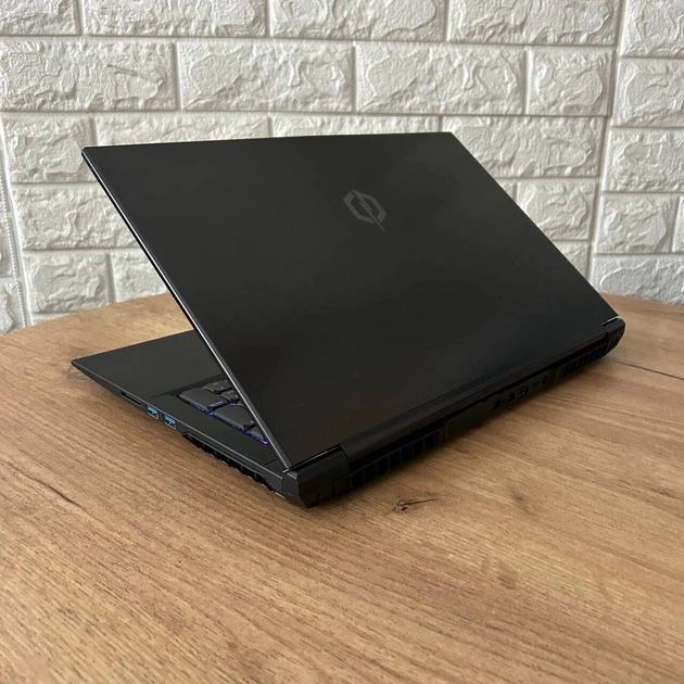 Игровой ноутбук Б-класс Cyber Power Tracer III Extreme 17R / 17.3" (1920x1080) IPS / Intel Core i7-9750H (6 (12) ядер по 2.6 - 4.5 GHz) / 16 GB DDR4 / 128 GB SSD + 500 GB HDD / nVidia GeForce RTX 2060, 6 GB GDDR6, 192-bit / WebCam б/у - изображение 6