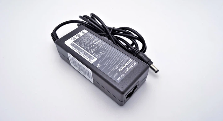 Блок живлення для ноутбука Lenovo 20V, 3.25A, 65W, 5.5*2.5мм, 3 hole, прямий роз'єм, black (без кабеля!) - Фото 2 Блок живлення для ноутбука Lenovo 20V, 3.25A, 65W, 5.5*2.5мм, 3 hole, прямий роз'єм, black (без кабеля!) - изображение 2