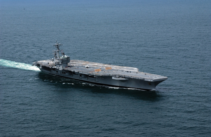 Набір для склеювання Italeri U.S.S. George H.W.Bush CVN77 1:720 (8001283055345) - зображення 5