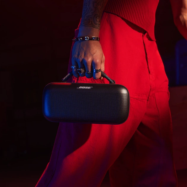 Портативная колонка Bose Soundlink Max RGB Black (883848
