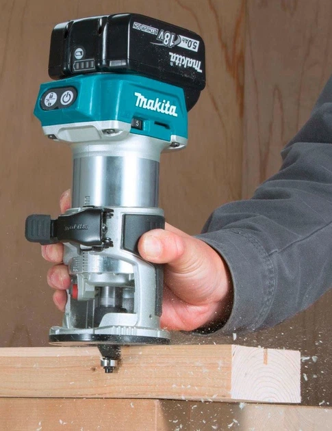 Акумуляторний фрезер Makita DRT50RTJX2 LXT (6-8 мм) + 2 АКБ 5,0 Ah, Зарядное устройство DC18RC, MAKPAC кейс (4269) - Фото 9 Акумуляторний фрезер Makita DRT50RTJX2 LXT (6-8 мм) + 2 АКБ 5,0 Ah, Зарядное устройство DC18RC, MAKPAC кейс (4269) - изображение 9