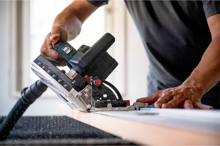 Аккумуляторная погружная дисковая пила Metabo KT 18 LTX 66 BL, 18 В, Каркас (MetaBox) 601866840 (8134) - изображение 9