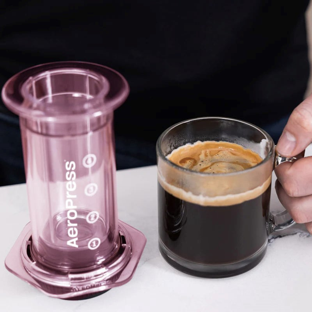 Zaparzacz do kawy AeroPress Clear Pink (085276082370) - obraz 4
