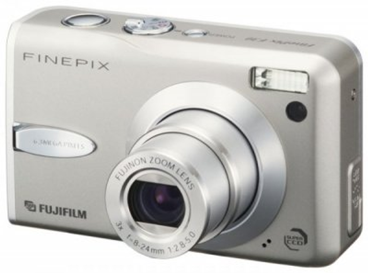 【美品】FUJIFILM FINEPIX F30 平成レトロ 野里で出会ったFinePix F30(110円)｜夢望庵 / Mubou-an