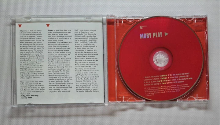 Moby – Play (1999) Audio CD (импорт, буклет) - Фото 4 Moby – Play (1999) Audio CD (импорт, буклет) - изображение 4
