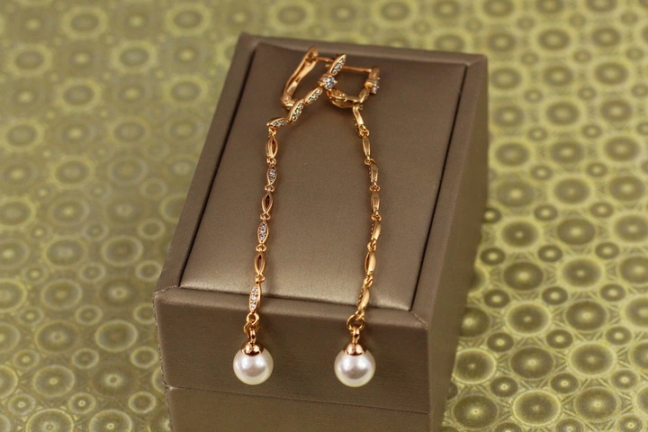 Сережки підвіски Xuping Jewelry Фея з перлами 8 см золотисті - Фото 2 Сережки підвіски Xuping Jewelry Фея з перлами 8 см золотисті - зображення 2