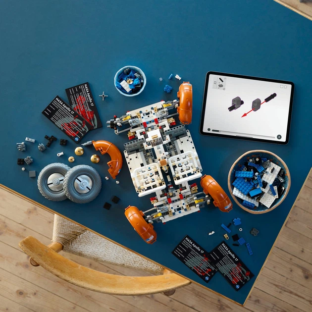 ⭐︎山川 Конструктор LEGO Місячний автомобіль NASA Apollo 1913 деталей