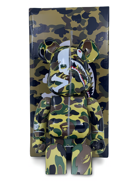 Статуетка Bearbrick x BAPE Mastermind Green Camo 400% 28 см Medicom Toy Камуфляжна Акула. - зображення 8