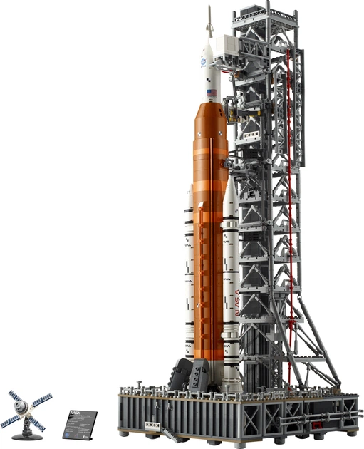 Конструктор LEGO Icons Система космического запуска NASA 