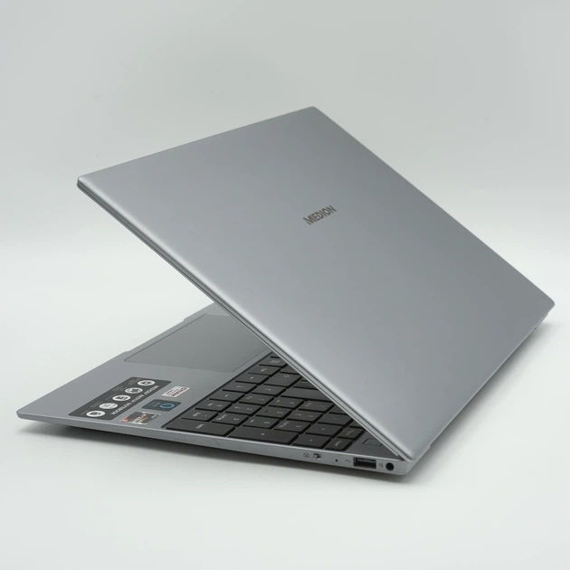 Ноутбук 15.6" Medion (Lenovo Group) E15302 AMD Ryzen 5 3500U RAM 8 ГБ SSD 512 ГБ Radeon Vega 8 Graphics б/в Win10 (2735) - изображение 5