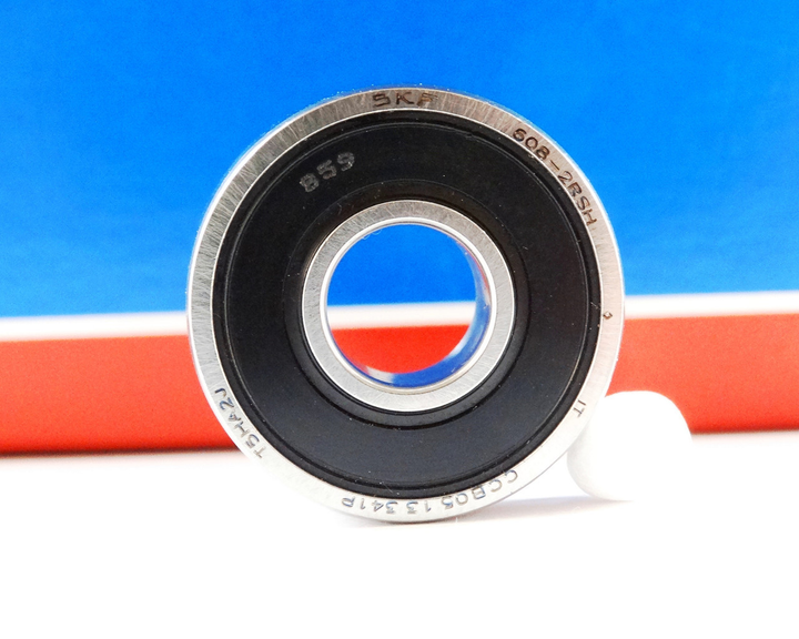 Подшипник для скейта, самоката, роликов, скейтборда от SKF (Премиальный сегмент) 
