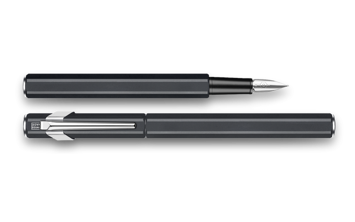 Ручка чорнильна Caran d'Ache 849 чорна M + box 840.009 (7630002336345) - зображення 4