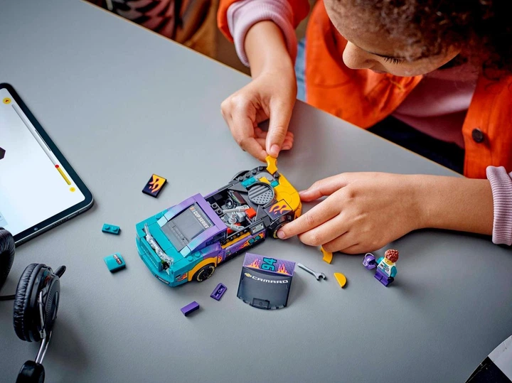 Конструктор Lego Speed Champions NASCAR Next Gen Chevrolet Camaro