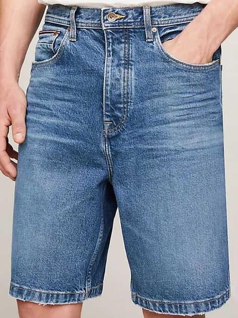 Spodenki jeansowe krótkie męskie Tommy Hilfiger thmw0mw351751be 32 Niebieskie (8720646451203) - obraz 1