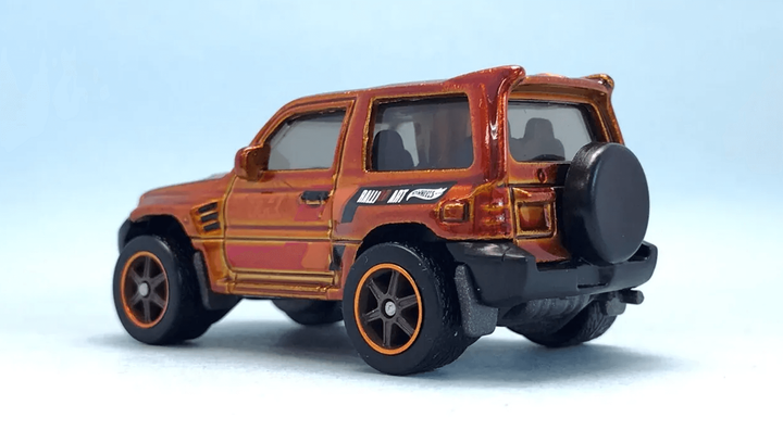 Машинка Базовая Hot Wheels Mitsubishi Pajero Evolution Super