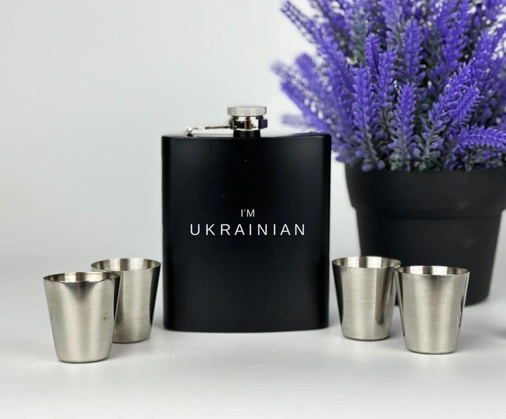 Подарунковий набір I’m Ukrainian — фляга з рюмками - зображення 7