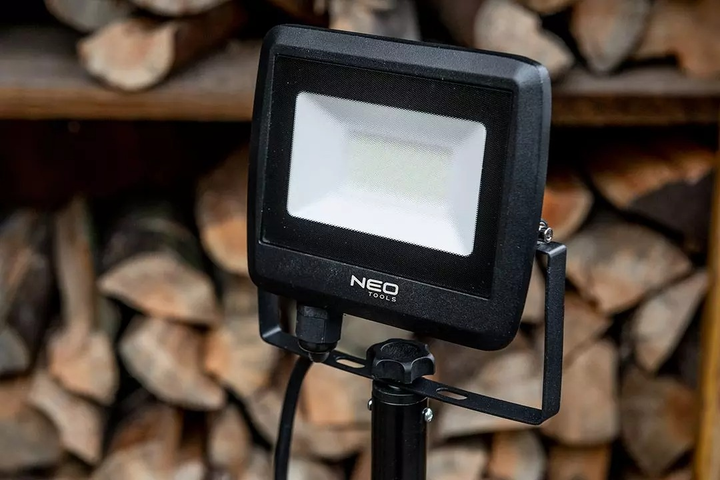 Reflektor LED NEO Tools 30W 2550 lm IP65 99-059 (5907558452563) - obraz 11
